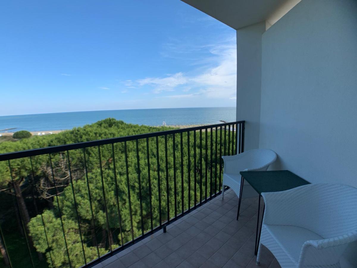 Hotel Beau Rivage Pineta Lido di Jesolo Kültér fotó