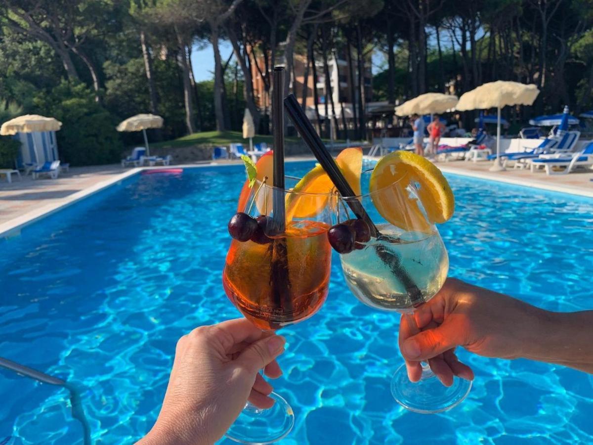 Hotel Beau Rivage Pineta Lido di Jesolo Kültér fotó