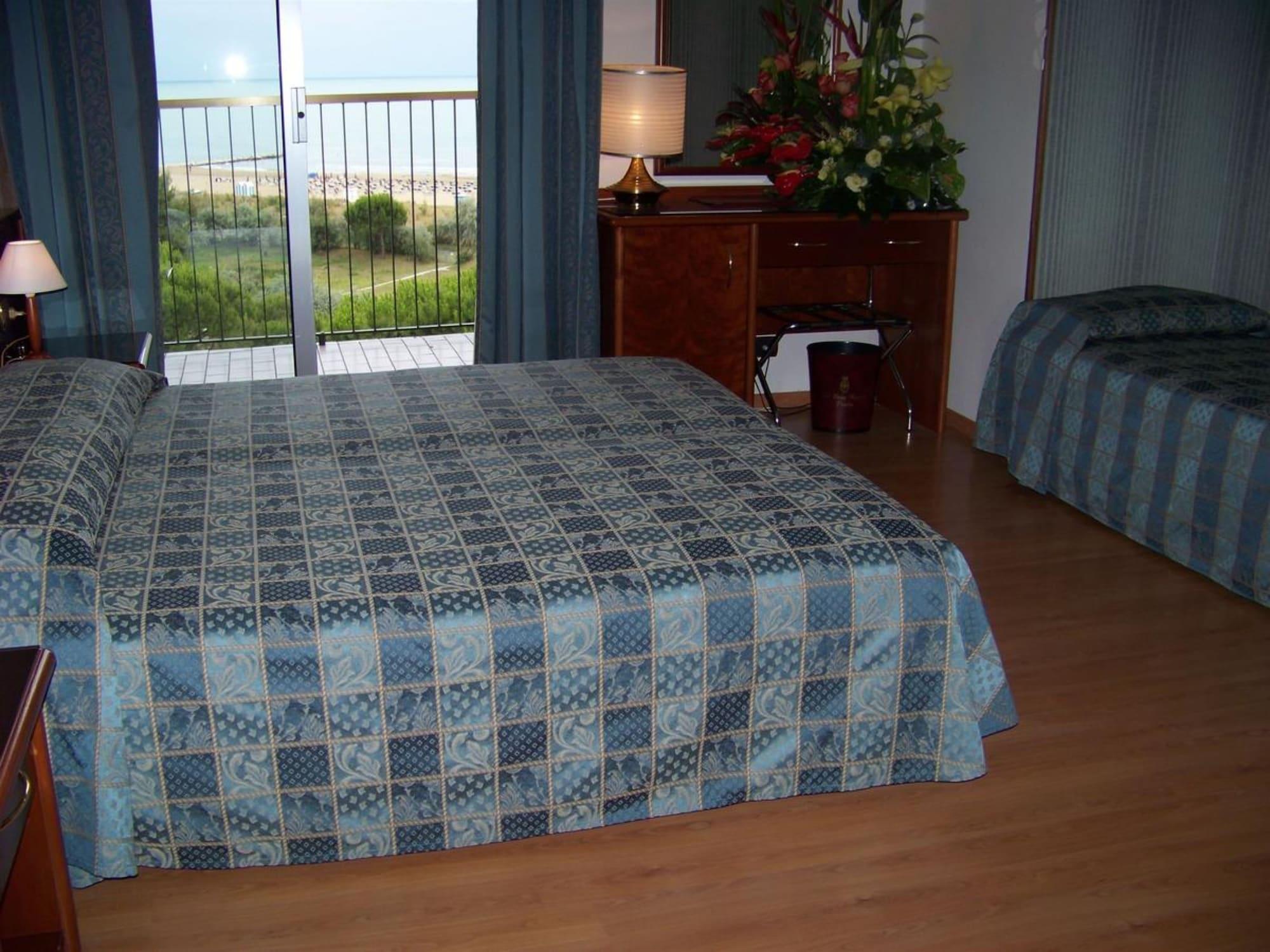 Hotel Beau Rivage Pineta Lido di Jesolo Kültér fotó