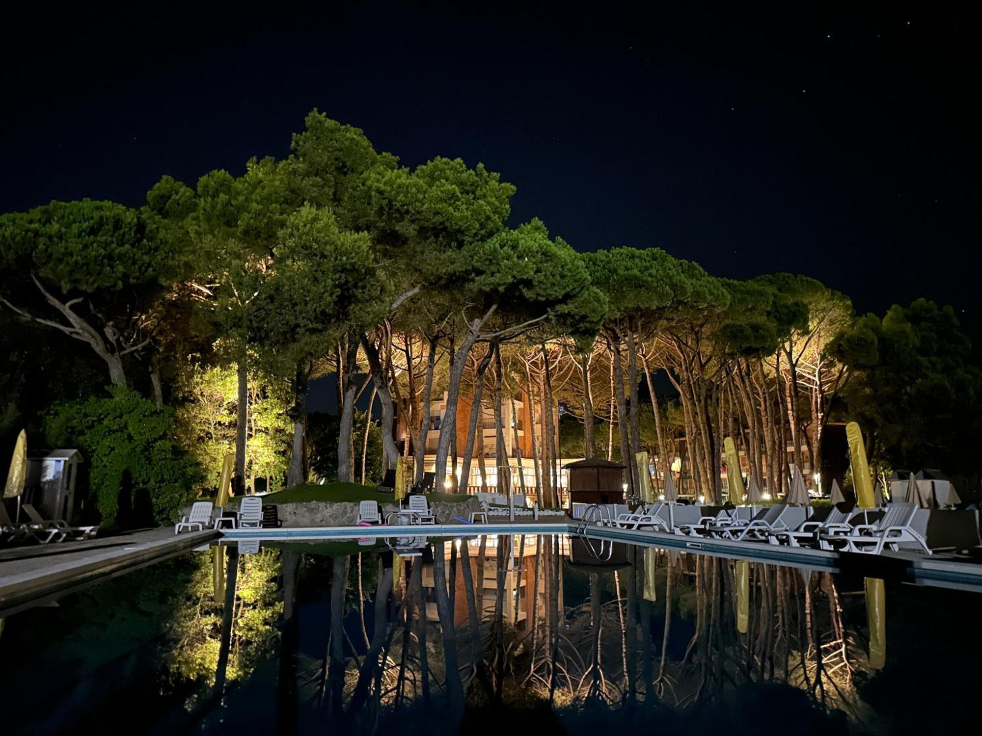 Hotel Beau Rivage Pineta Lido di Jesolo Kültér fotó