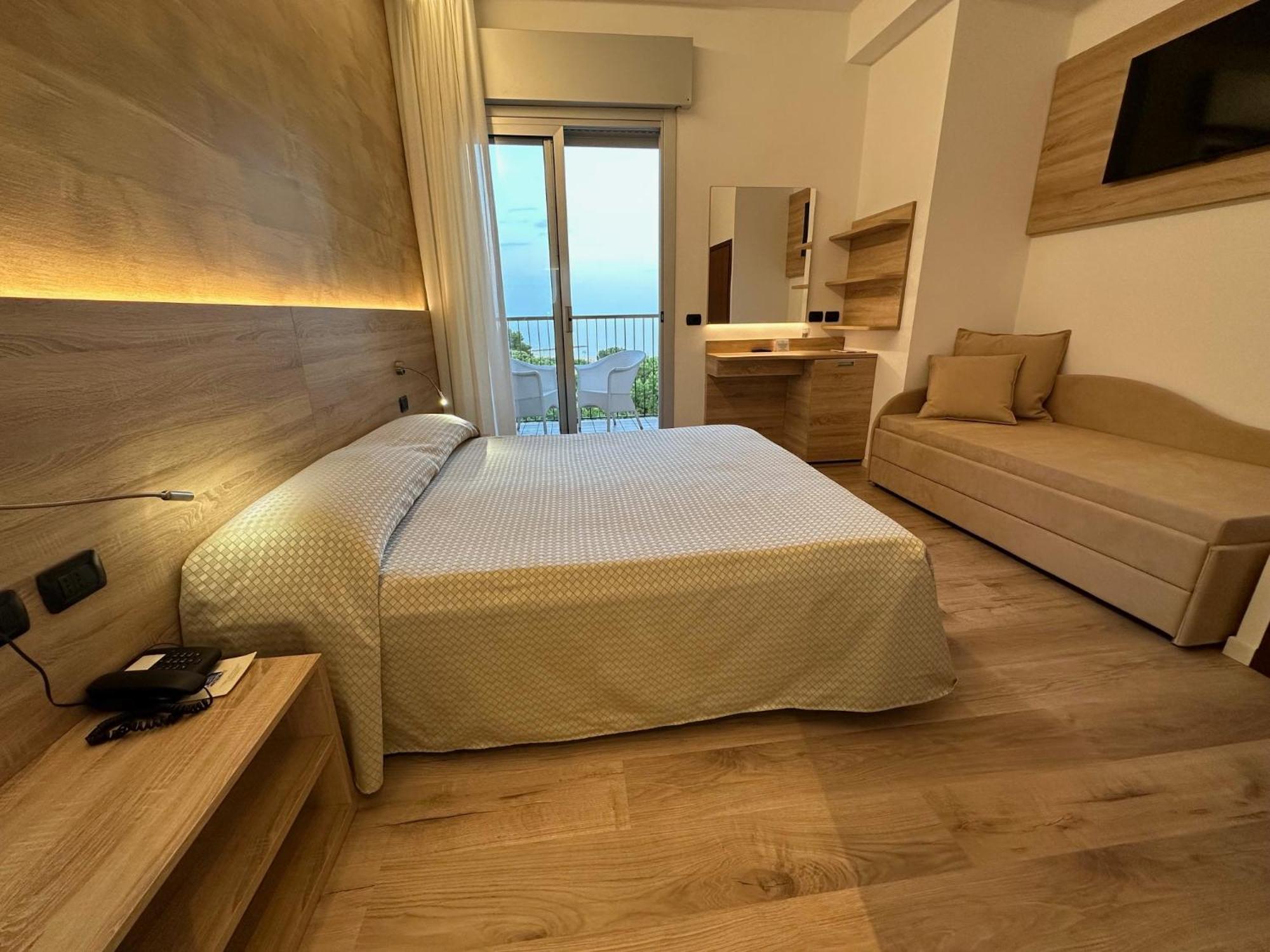 Hotel Beau Rivage Pineta Lido di Jesolo Szoba fotó
