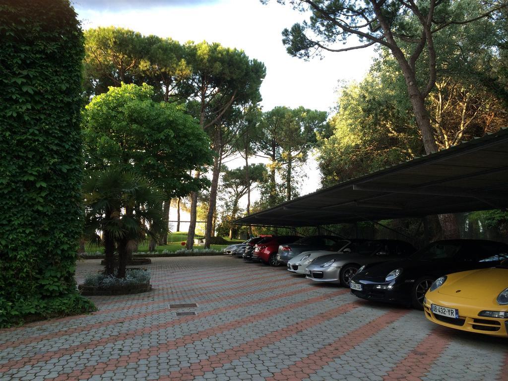 Hotel Beau Rivage Pineta Lido di Jesolo Kültér fotó