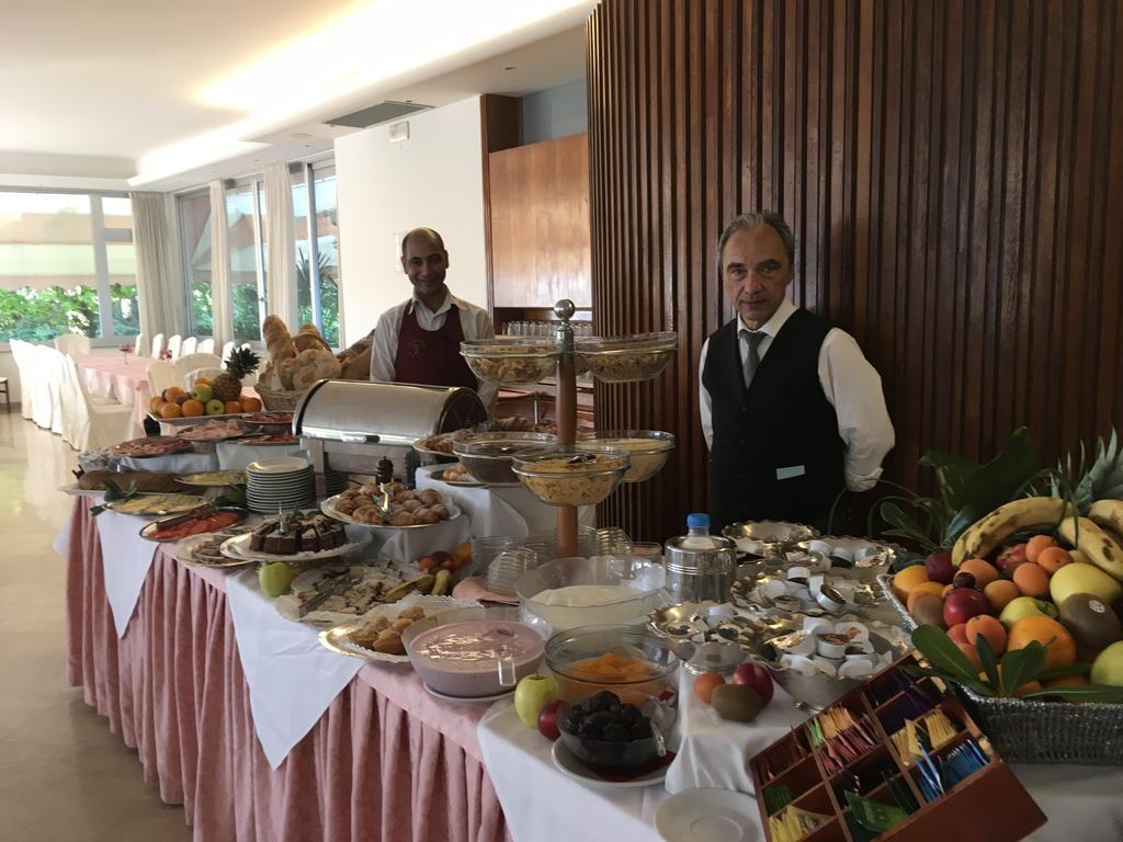 Hotel Beau Rivage Pineta Lido di Jesolo Kültér fotó